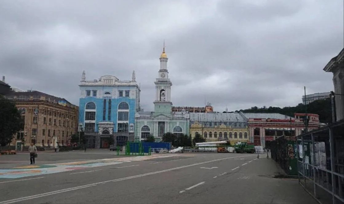 У мережі діляться кадрами без колеса огляду на Подолі у Києві