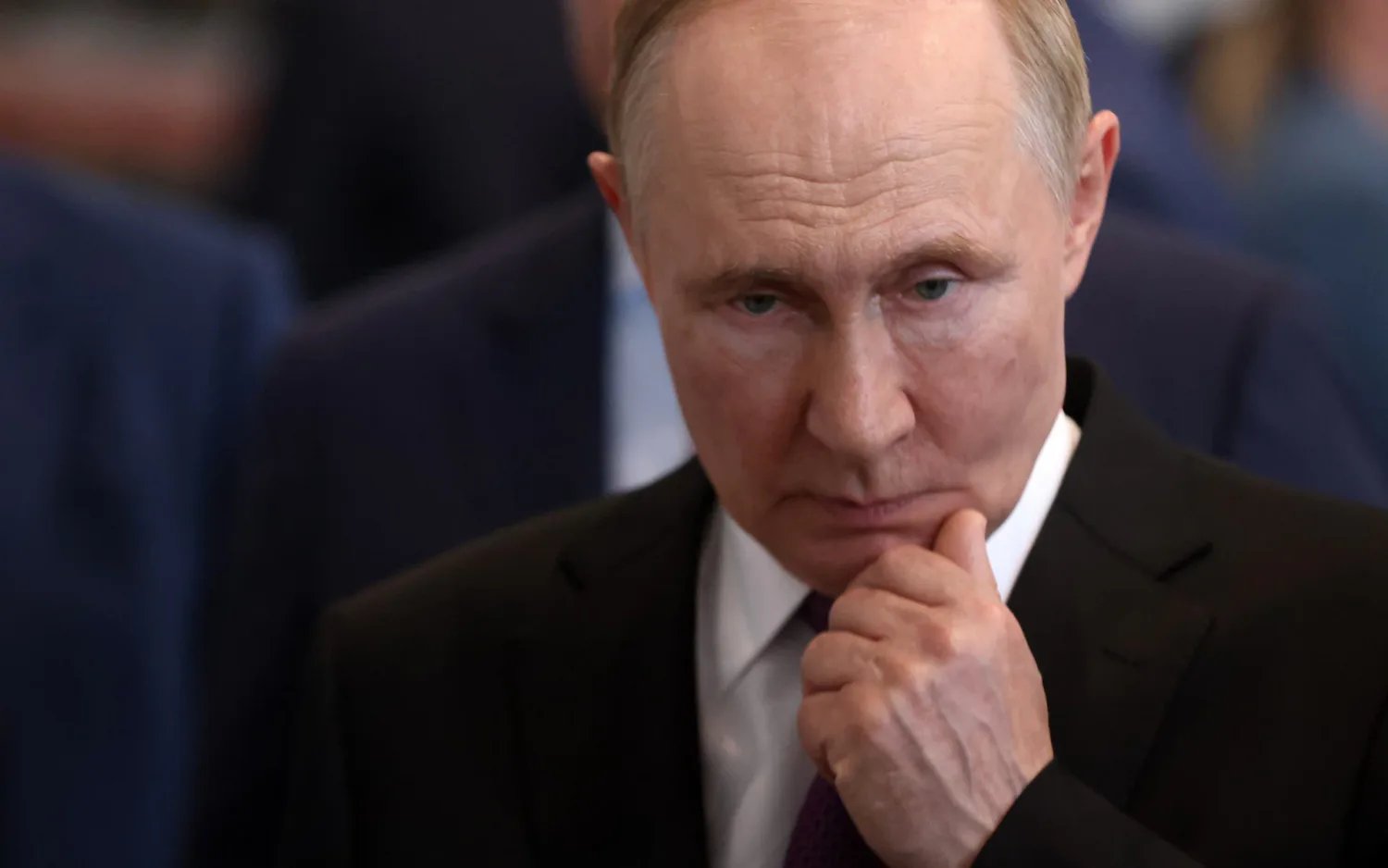 У рф вимагають від Путіна негайно припинити війну задля уникнення краху — The Telegraph