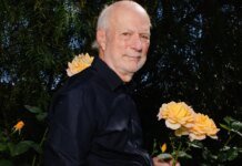 Помер режисер "Друзів", "Теорії великого вибуху" та інших відомих ситкомів Джеймс Берроуз