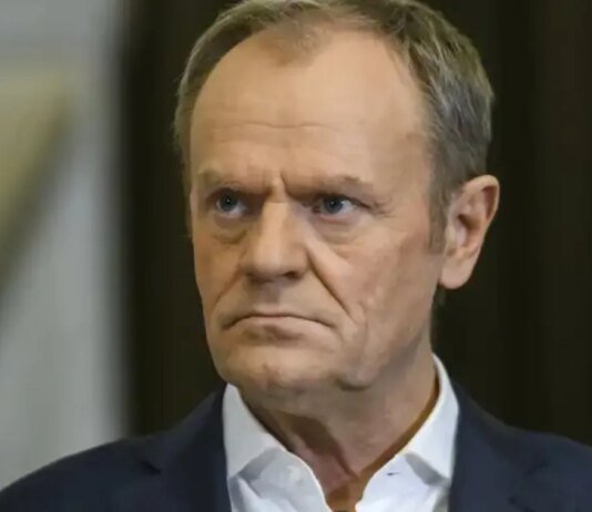 Туск заявив, що конфлікт між Навроцьким і Зеленським тішить путіна та шокує союзників