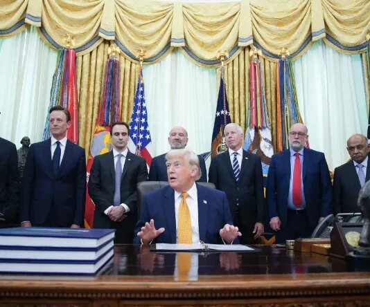 Трамп заявив, що загроза ядерної зброї Ірану важливіша за ризики для світової економіки