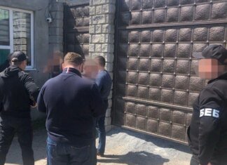 На тютюновому підприємстві викрили несплату податків на 2,3 млрд грн — ексдиректору оголосили підозру