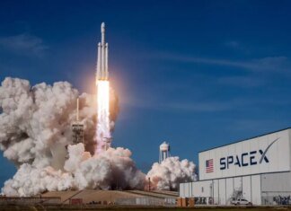 Інвестор SpaceX заявив про неминучу появу центрів обробки даних для ШІ на орбіті