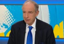 У МЗС Польщі назвали "безглуздою" суперечку з Україною через державні нагороди