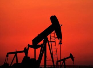 Ціни на нафту знову пішли вгору після обстрілу цивільного судна в Ормузькій протоці