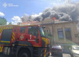 Уже 9 постраждалих у Запоріжжі після удару рф ракетою та дронами по мирних кварталах