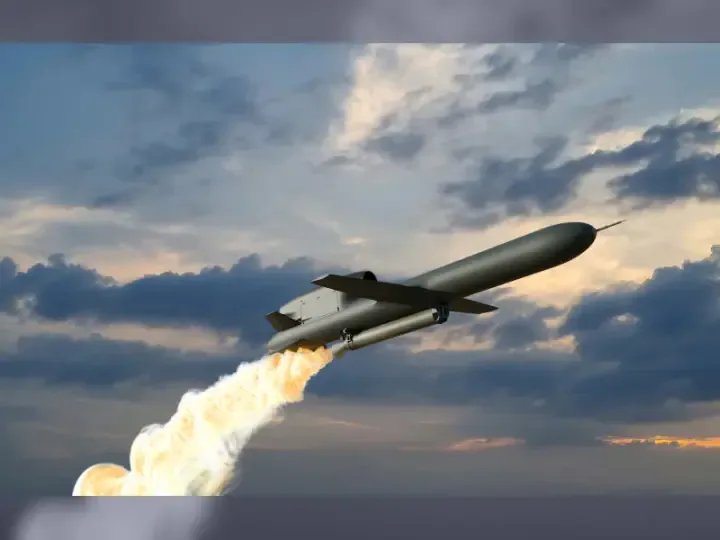 Далекобійні удари України довели росію до паніки — WP