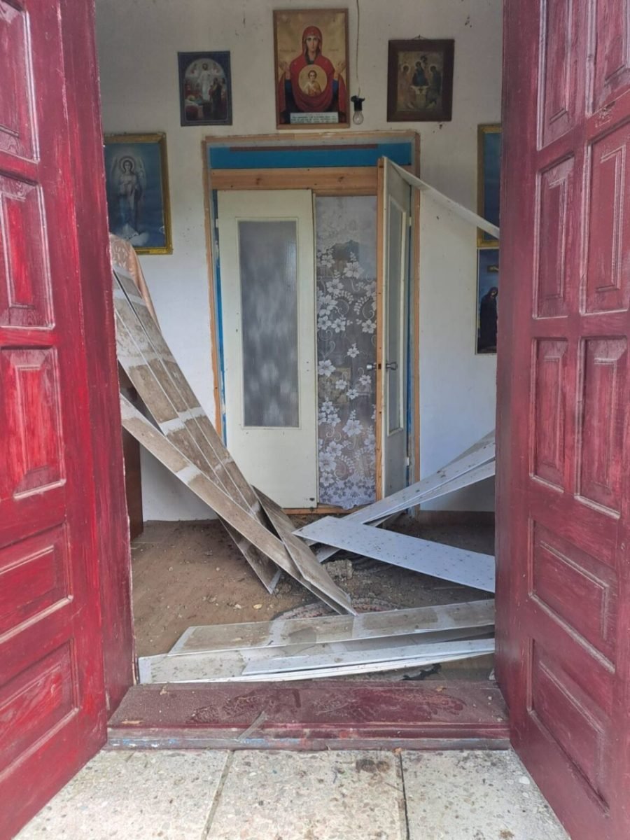 Вибуховою хвилею вибило всі вікна, зруйновано притвор: на Чернігівщині постраждав храм
