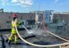 Вогонь спалахнув на даху будинку у Чернігові: пошкоджено покрівлю