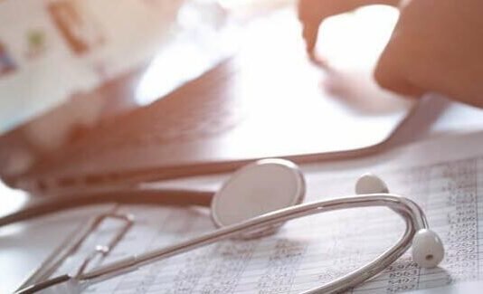 Отримували фінансування за послуги, яких не було: на Чернігівщині двом директорам лікарень оголосили підозру