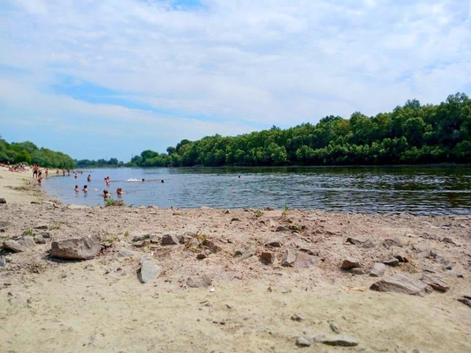 Чи безпечна вода на пляжі у Чернігові – результати перевірки
