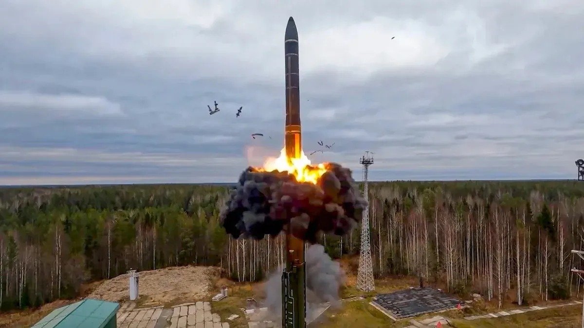 Из-за угрозы национальной безопасности: Финляндия отменила запрет на ядерное оружие
