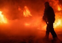 Россияне массированно атаковали Харьков «Шахедами» и Чугуев ракетами: есть погибшие и раненые (фото)