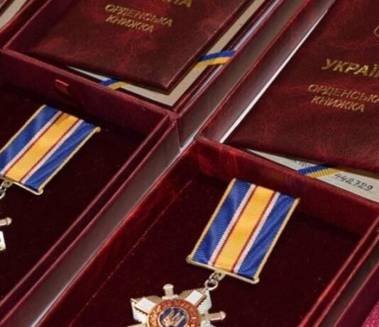 Родинам полеглих воїнів із Чернігівського району вручили державні нагороди