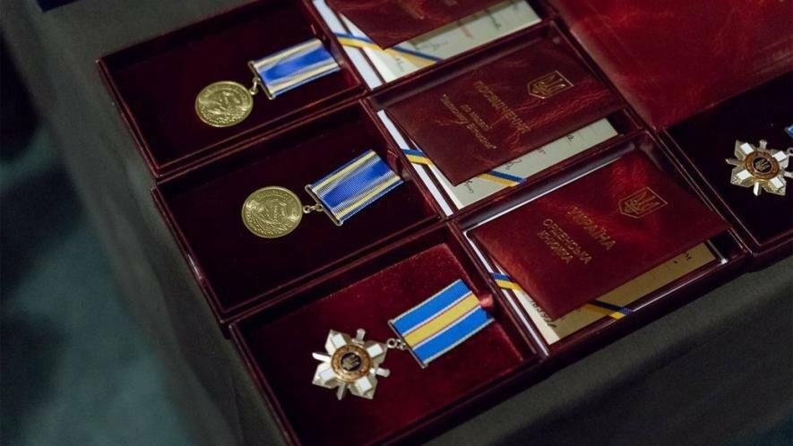 Шестеро жителів Чернігівщини отримали державні нагороди та почесні звання до Дня Конституції України