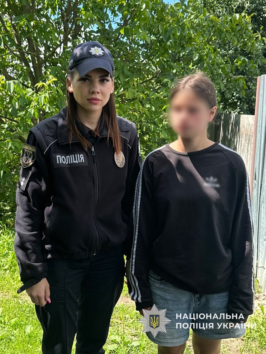 Загубилися у Чернігові та Борзні: поліція повернула батькам трьох дітей