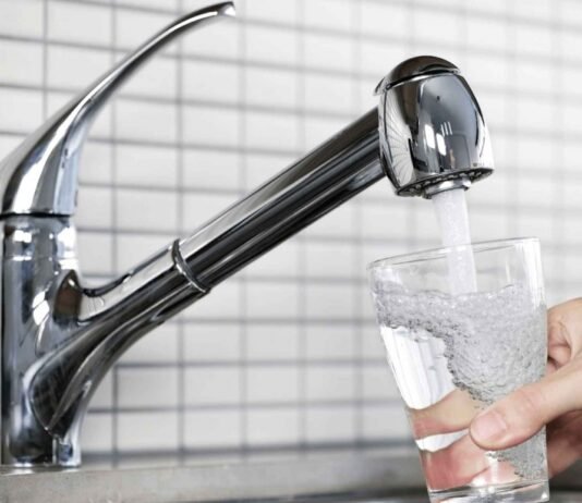 Туристка судилась с итальянским отелем из-за воды из-под крана: что произошло