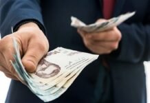 Выплаты до 1 миллиона гривен: кому в Украине гарантировали дополнительную компенсацию