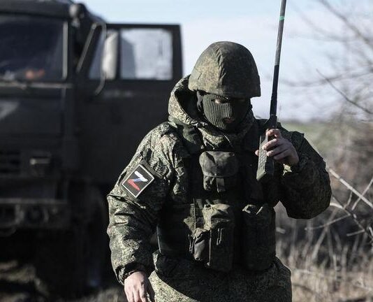 «Идут по одному»: военный рассказал, как ВС РФ изменили тактику ведения боев на фронте