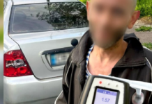 Залишив автівку та намагався втекти: у Чернігові викрили п’яного водія