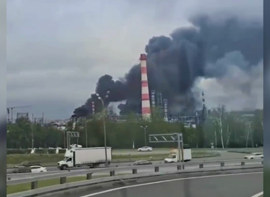 Українські сили вдруге за тиждень уразили Московський нафтопереробний завод — Зеленський