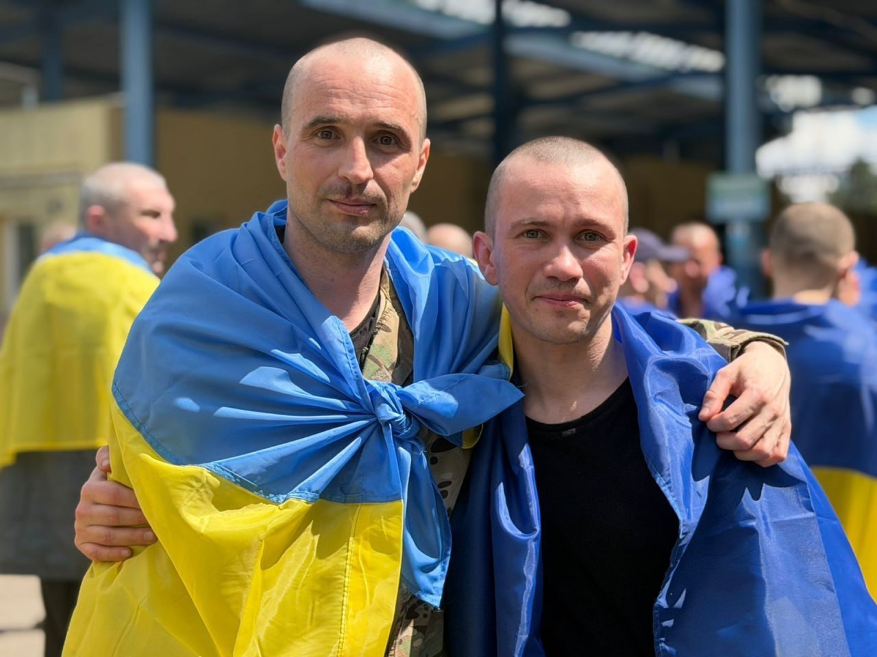 Україна повернула з російського полону ще 185 захисників і одного цивільного