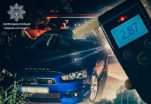 У Чернігові зупинили двох нетверезих водіїв: у жінки виявили 2,87 проміле алкоголю, у чоловіка — 2,50