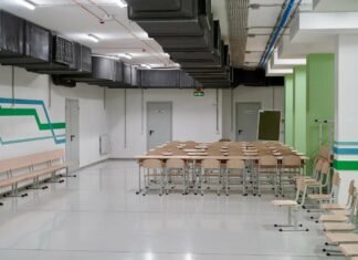 Випускний провели в укритті: як навчаються школярі в прикордонній громаді Чернігівщини