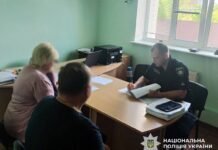 Понад 340 тис грн збитків: на Чернігівщині головбуха лікарні підозрюють у незаконному нарахуванні доплат