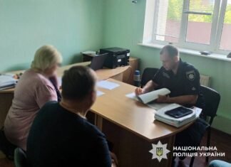 Понад 340 тис грн збитків: на Чернігівщині головбуха лікарні підозрюють у незаконному нарахуванні доплат