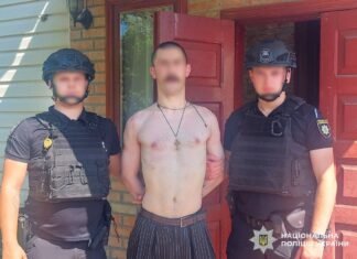 У Прилуках на Чернігівщині 26-річний чоловік стріляв у поліцейських під час затримання