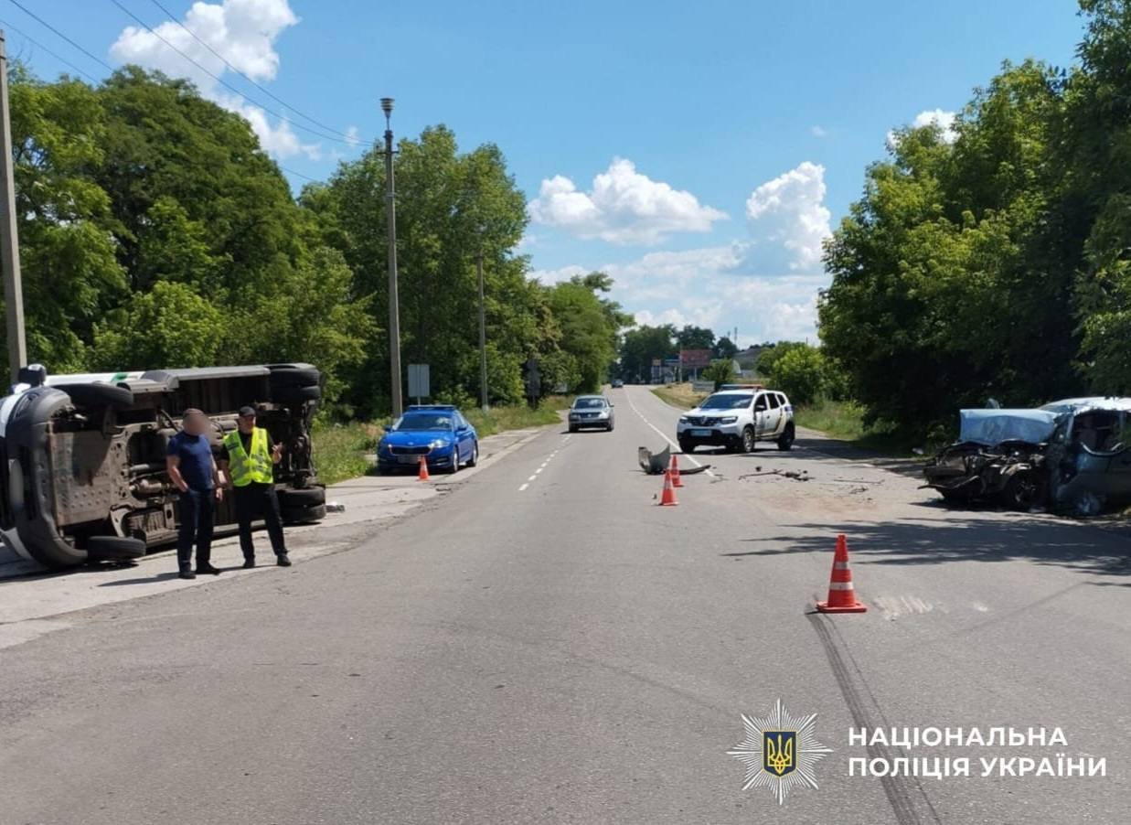 Обгін у забороненому місці обернувся трагедією: подробиці смертельної ДТП на Чернігівщині