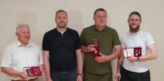 Медики, волонтери, рятувальники та старости: хто з жителів Чернігівщини отримав державні нагороди