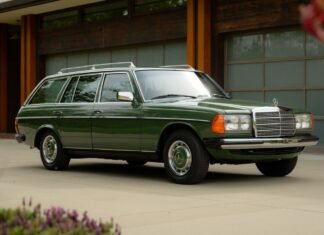 Жертва землетрясения: 47-летний Mercedes W123 продают по цене нового «Гелендвагена» (фото)