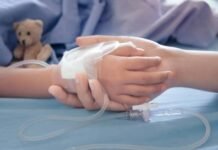 На Чернігівщині в руках 16-річного хлопця вибухнув знайдений невідомий предмет: він у лікарні
