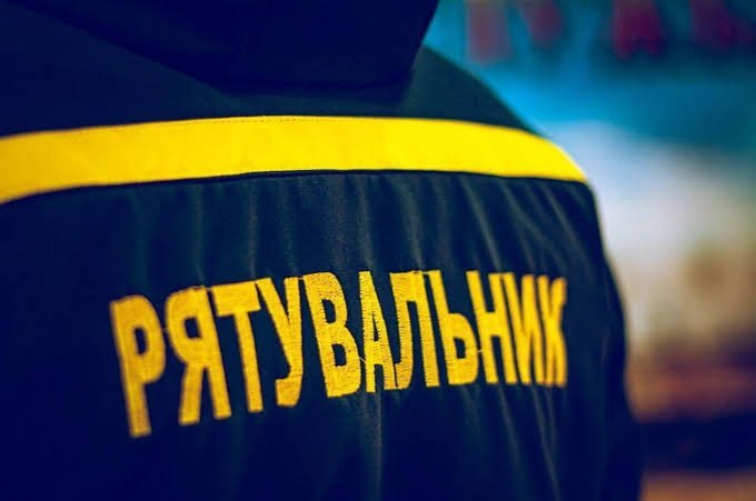 Три пожежі за день: у Чернігові горіли авто та сміття на відкритих територіях