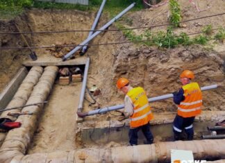 На проспекті Миру в Чернігові замінили 12 м зношеного трубопроводу гарячого водопостачання