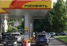 Паливний шок: ціни на бензин у росії зросли на 20% за рік — СЗР