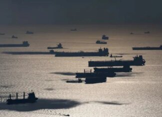 Європа повинна мати інструменти для конфіскації та продажу нафти, яку перевозить тіньовий флот — Зеленський