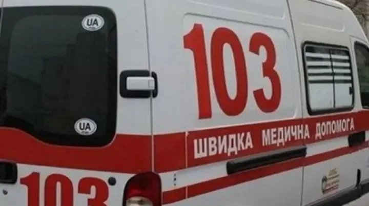 рф атакувала Суми КАБами: одна влучила у район зі жвавим рухом, є загиблі та поранені