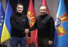 Сергій "Флеш" Бескрестнов слідом за Стерненком іде з посади радника міністра оборони після відходу Федорова