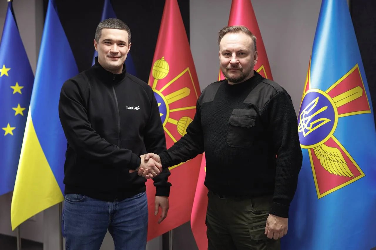 Сергій "Флеш" Бескрестнов слідом за Стерненком іде з посади радника міністра оборони після відходу Федорова