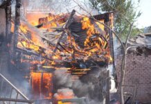 Окупанти трьома КАБами атакували Запоріжжя: двоє загиблих, одна людина під завалами