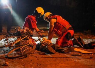Кількість поранених в Одесі зросла до восьми, рятувальники оприлюнили кадри
