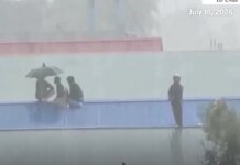 Раптова повінь накрила північ В'єтнаму, є загиблі та зниклі безвісти