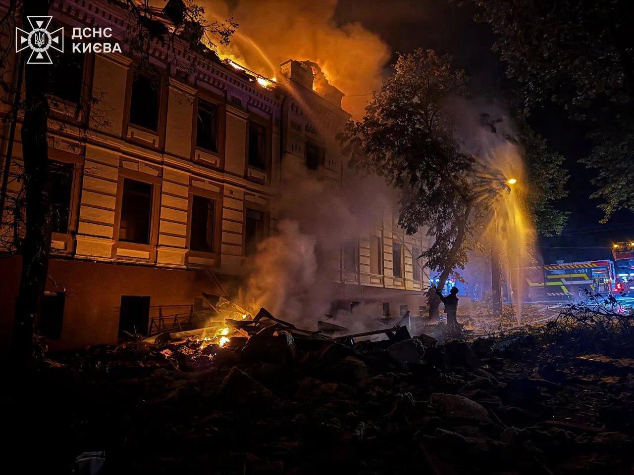 Кількість постраждалих у Києві зросла до семи після ракетної атаки рф