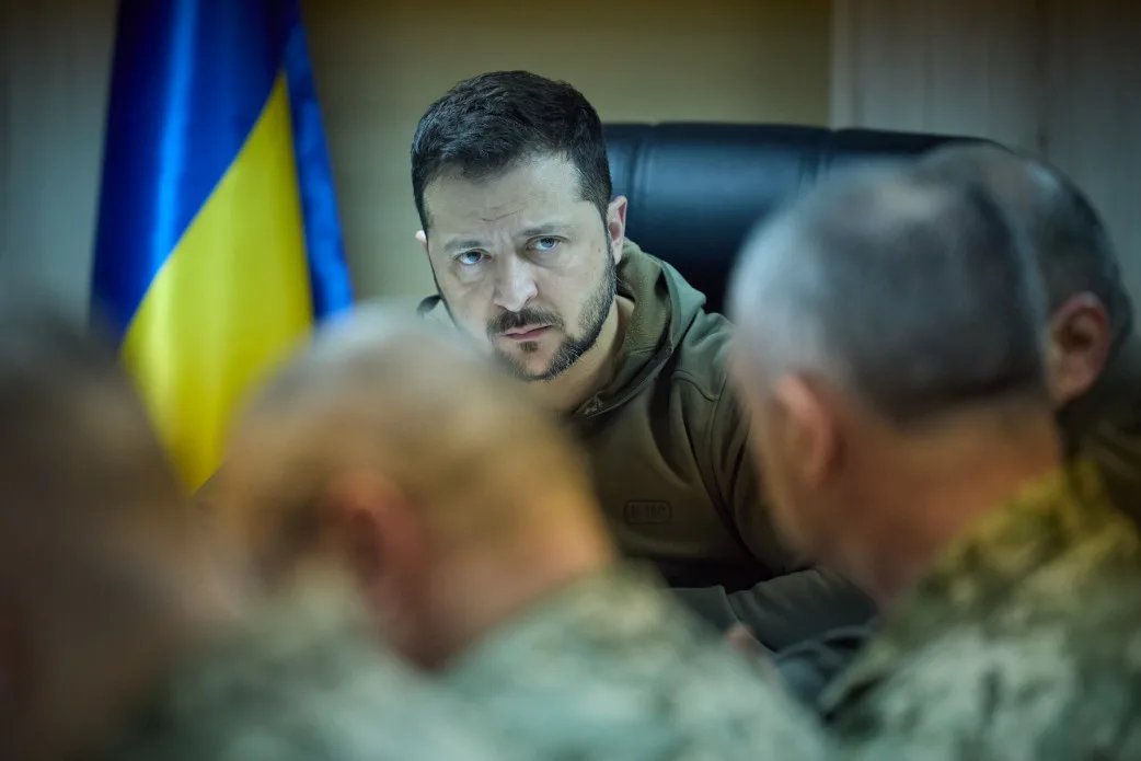 У Зеленського сьогодні багато розмов із військовими різного рівня — ОП