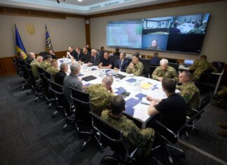Зеленський провів спеціальну Ставку — вперше були виробники зброї та командирів корпусів