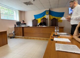 Обвинувачений у медичній недбалості лікар Odrex вимагає проводити судові засідання у справі про смерть Аднана Ківана раз на місяць