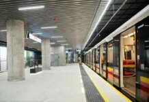 Польща депортувала українця, який зірвав рух варшавського метро